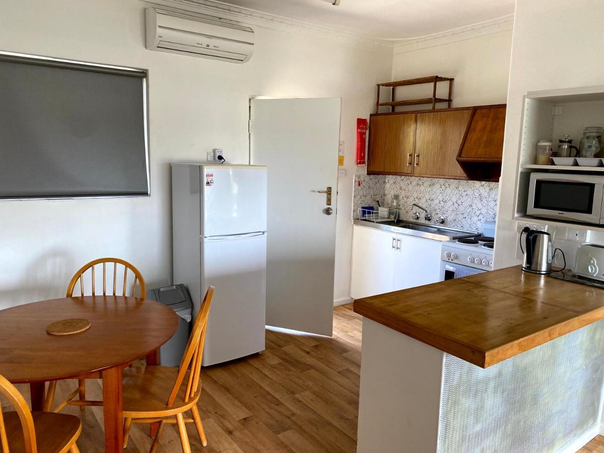 Appartement Waldeck Heights à Geraldton Extérieur photo